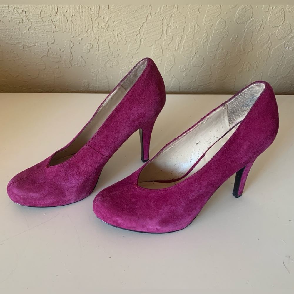 Nine West Magenta Suede Heels